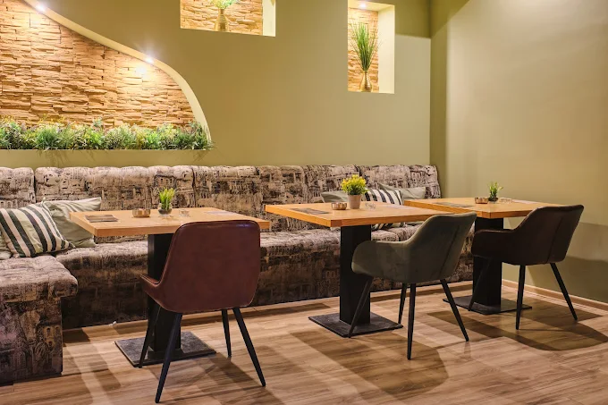 La Rotta - Enterijer restorana i autentična atmosfera 6