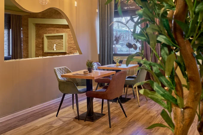 La Rotta - Enterijer restorana i autentična atmosfera 7