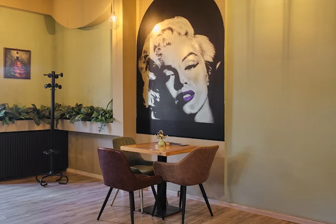 La Rotta - Enterijer restorana i autentična atmosfera 10